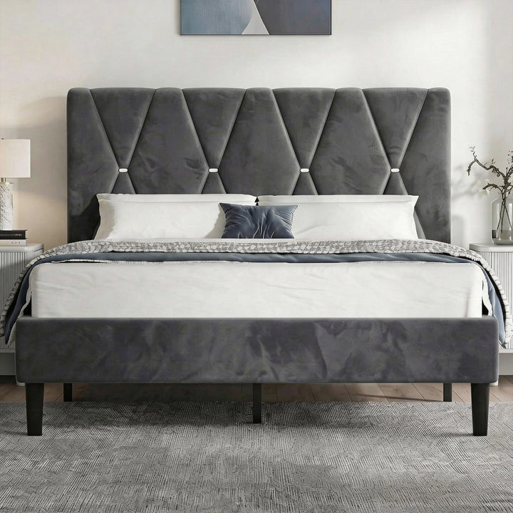 [Double | Dark Grey] Double velvet bed front view, diamond-stitched headboard panels, white duvet, black tapered legs